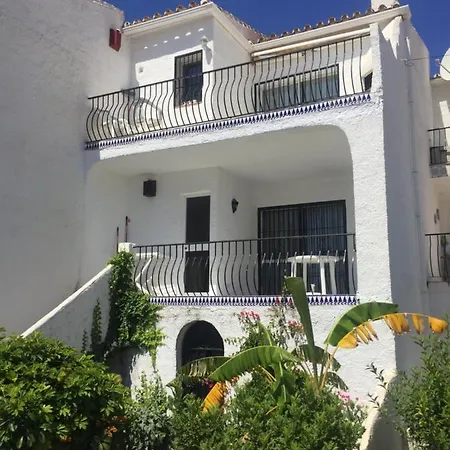 Casa Uvas 2 Bedroom Apt. * Nerja