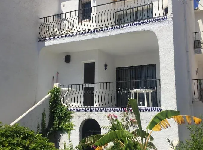 Casa Uvas 2 Bedroom Apt. * Nerja